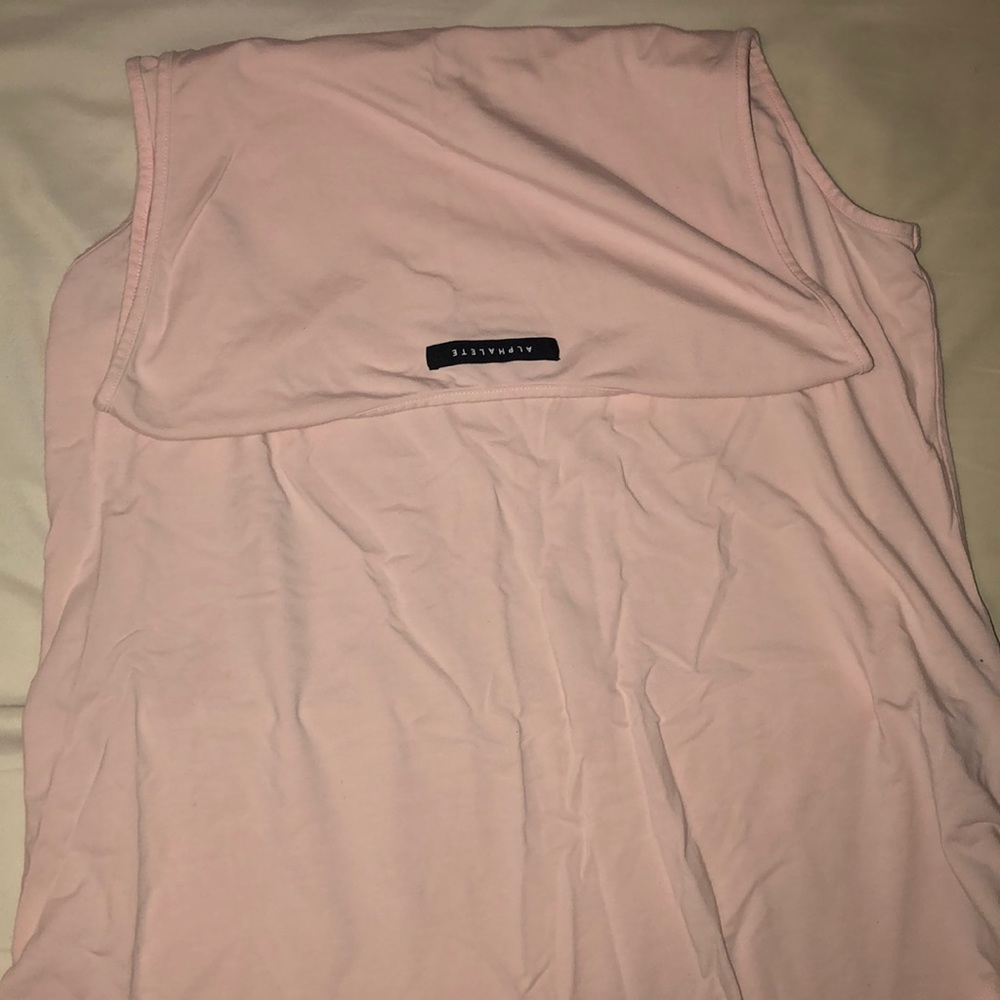 Alphalete Cutoff